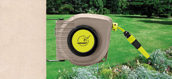 Dévidoir Mural électrique 25m + 2m Jardibric - 3200W, IP20, Pour Intérieur - Prise Multiple Mobile