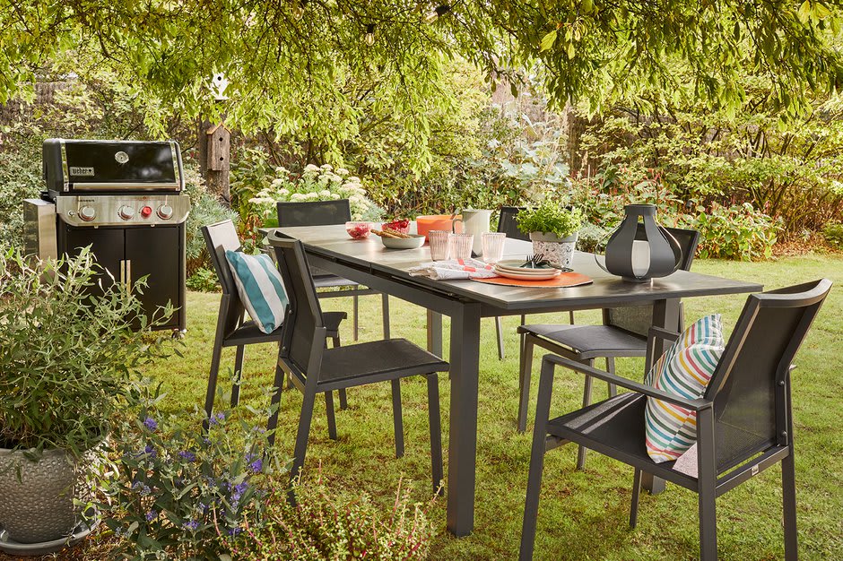 Table et chaise de jardin : place à la convivialité en extérieur ! - Côté  Maison