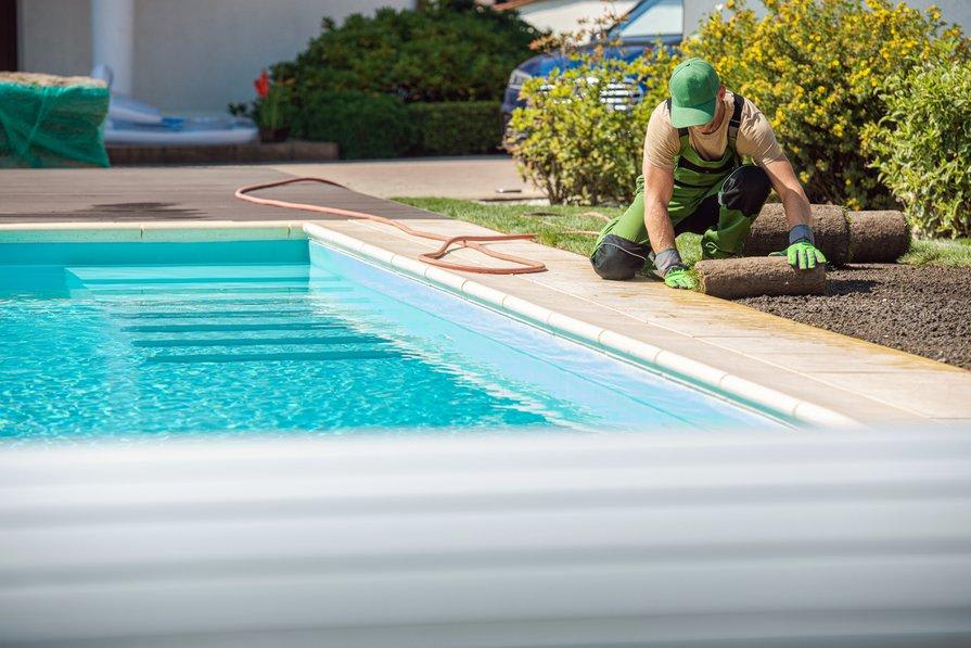 Tout savoir sur l'installation et l'entretien des piscines hors-sol - Elle  Décoration